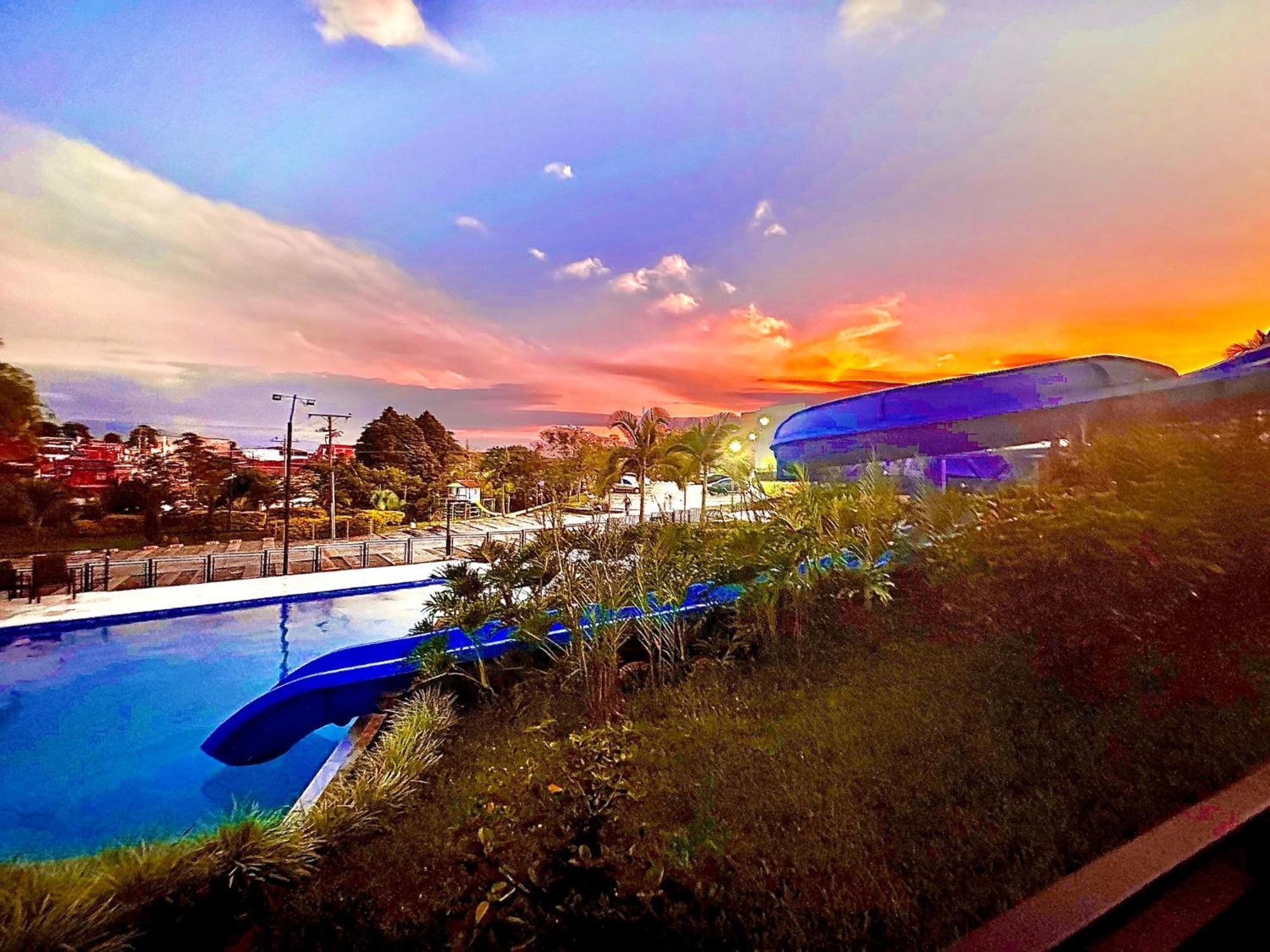 Apartamento Privado Vacacional A 5M Del Aeropuerto, 20 Minutos Del Parque Del Cafe Y Centro De Armenia Con 4 Piscinas, 3 Jacuzzi, Sauna By Molca Xperiences 3H Экстерьер фото