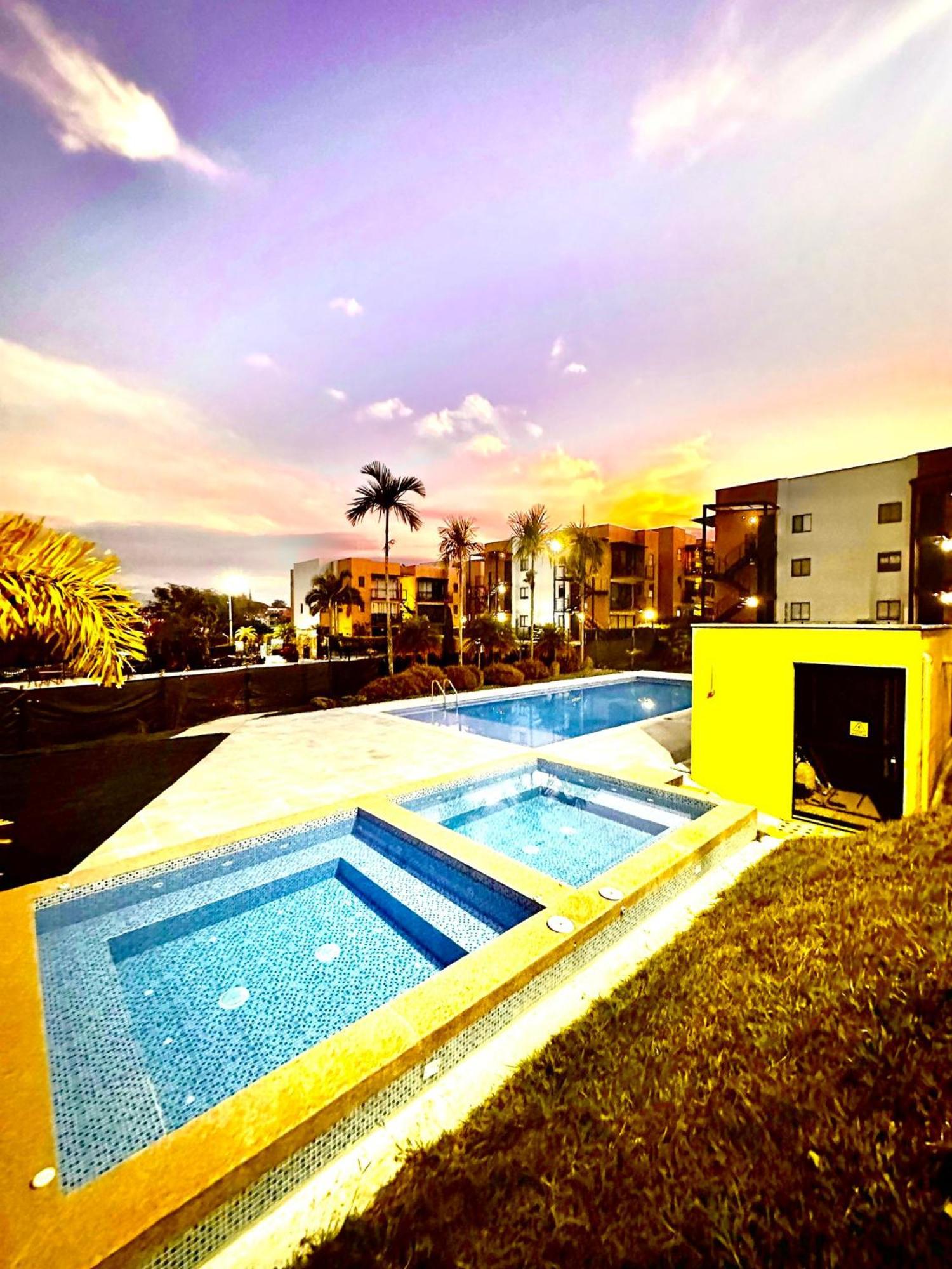 Apartamento Privado Vacacional A 5M Del Aeropuerto, 20 Minutos Del Parque Del Cafe Y Centro De Armenia Con 4 Piscinas, 3 Jacuzzi, Sauna By Molca Xperiences 3H Экстерьер фото